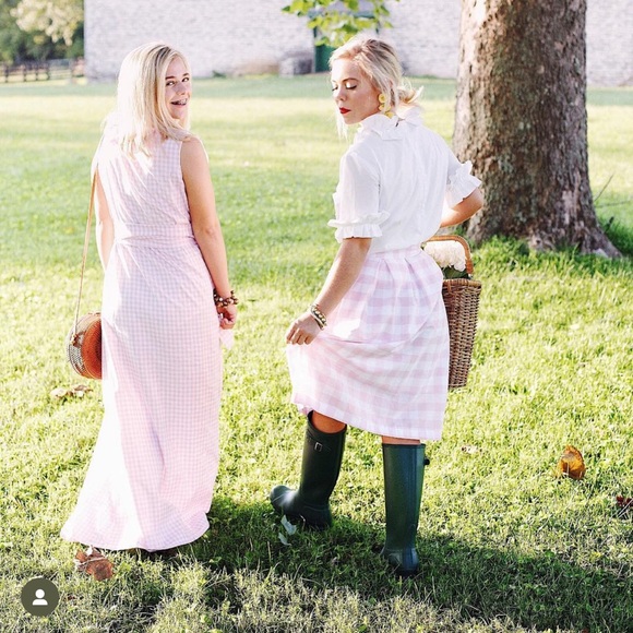 Elizabeth Wilson Crop Top Skirt Set - Picture 12 of 12